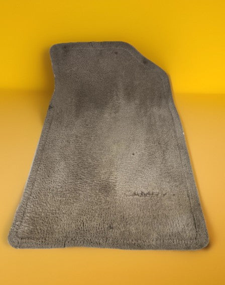 1997-01 OEM Toyota Camry XLE/LE/CE Front RH Carpet/Mat 00208-32970 w/Defect